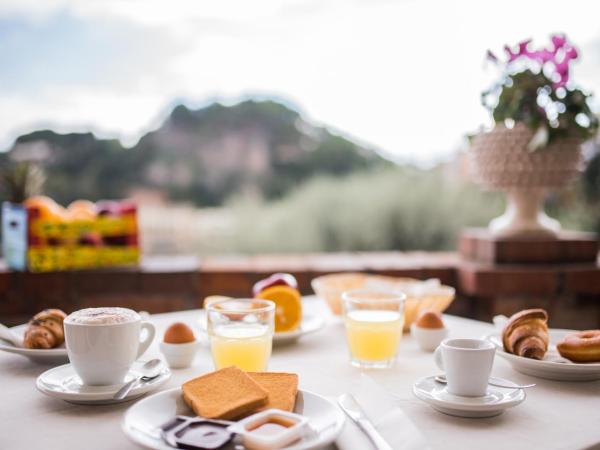 Hotel Villino Gallodoro : photo 2 de la chambre chambre triple Économique
