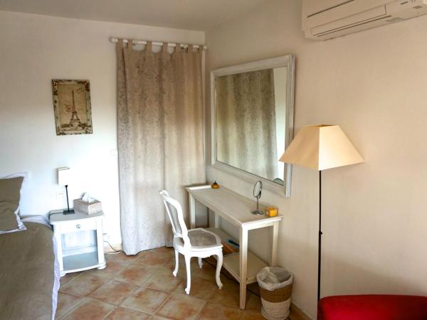 Lone Star House : photo 10 de la chambre chambre double avec terrasse prive