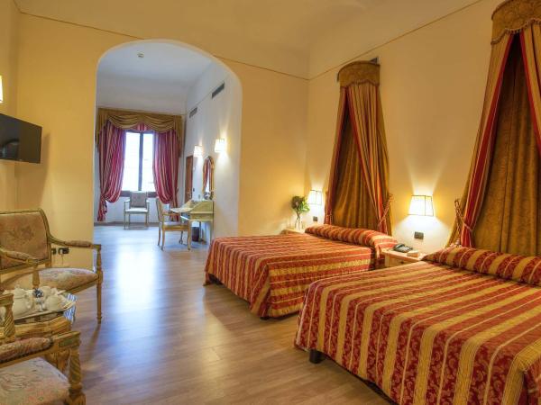 Hotel Paris : photo 1 de la chambre suite