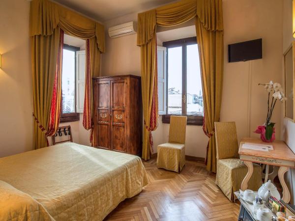 Hotel Paris : photo 1 de la chambre chambre double ou lits jumeaux classique
