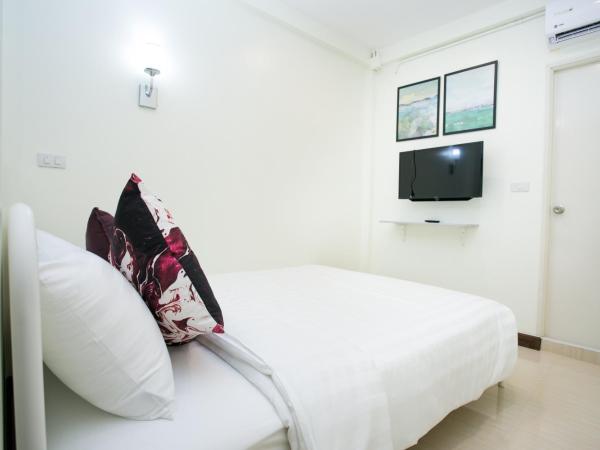 Greenery Hostel : photo 2 de la chambre chambre double avec salle de bains privative
