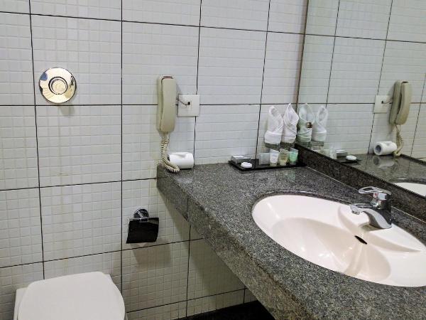 Blu Petal - A Business Hotel : photo 3 de la chambre chambre lits jumeaux