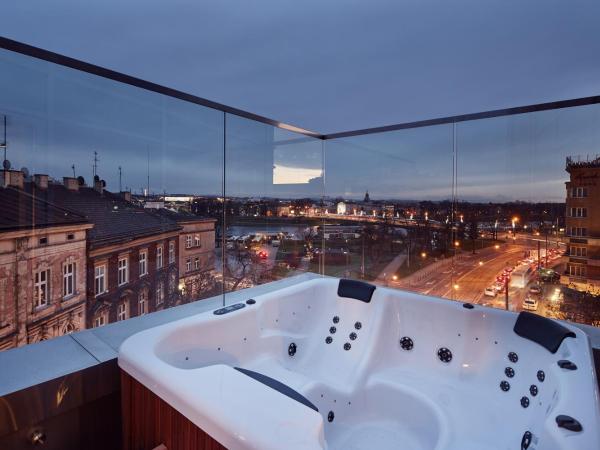 Aparthotel Best Views : photo 1 de la chambre penthouse panoramique de luxe 