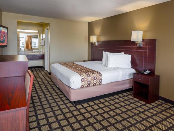 Travelers Inn - Phoenix : photo 6 de la chambre chambre lit king-size