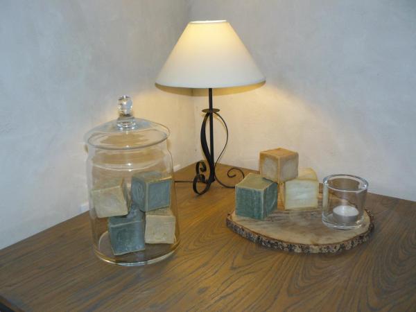 Mas du Vieux Tilleul : photo 4 de la chambre chambre double avec salle de bains privative