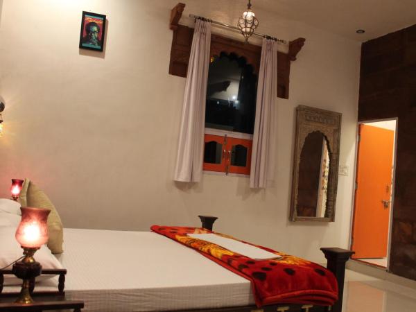 Karma Heritage Guest House : photo 2 de la chambre suite - vue sur ville