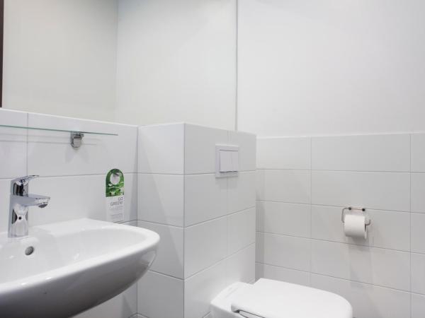 201 Hotel : photo 7 de la chambre chambre lits jumeaux