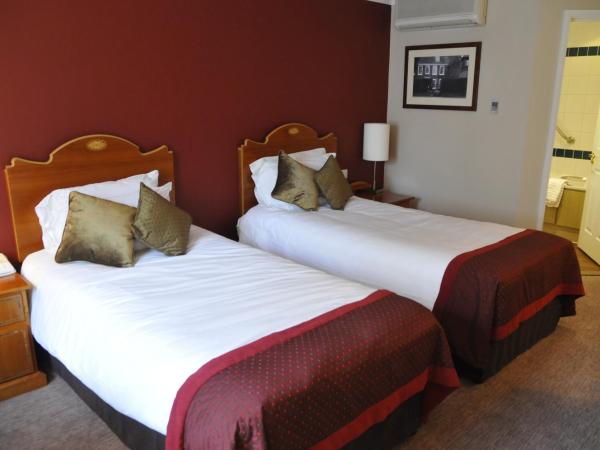 Rose And Crown Hotel : photo 7 de la chambre chambre lits jumeaux