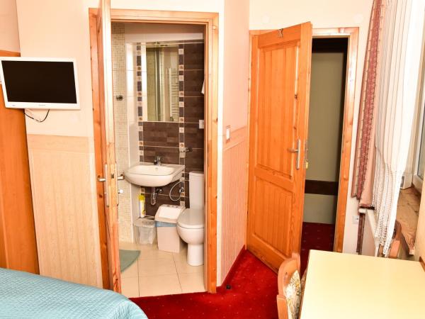 Cichy Kącik w Karpaczu : photo 3 de la chambre chambre double - vue sur montagne