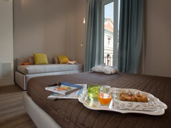 B&B In Centro Palermo : photo 6 de la chambre chambre triple supérieure