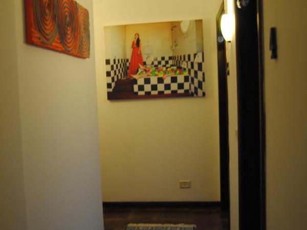 B&B Piccinni 191 : photo 4 de la chambre chambre triple avec salle de bains commune