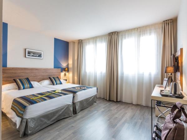 Hotel Urban Dream Granada : photo 2 de la chambre chambre triple (3 adultes)