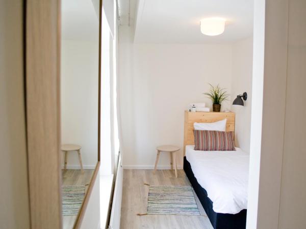 Hotel Beez : photo 5 de la chambre chambre triple