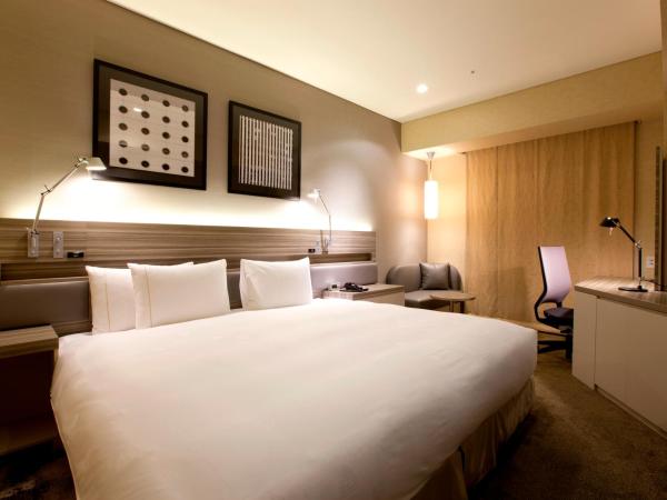 The Royal Park Hotel Iconic Tokyo Shiodome : photo 2 de la chambre chambre lit king-size standard