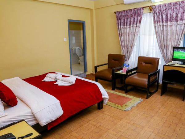 Hotel Silver Oaks Inn : photo 3 de la chambre chambre double ou lits jumeaux deluxe avec balcon