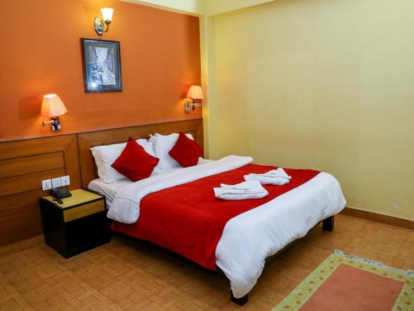 Hotel Silver Oaks Inn : photo 1 de la chambre chambre double ou lits jumeaux standard