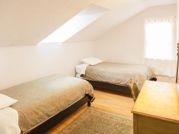 Orange Drive Hostel : photo 4 de la chambre chambre lits jumeaux standard avec salle de bains commune