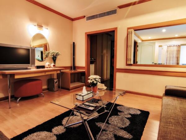 Bossotel Bangkok : photo 3 de la chambre suite