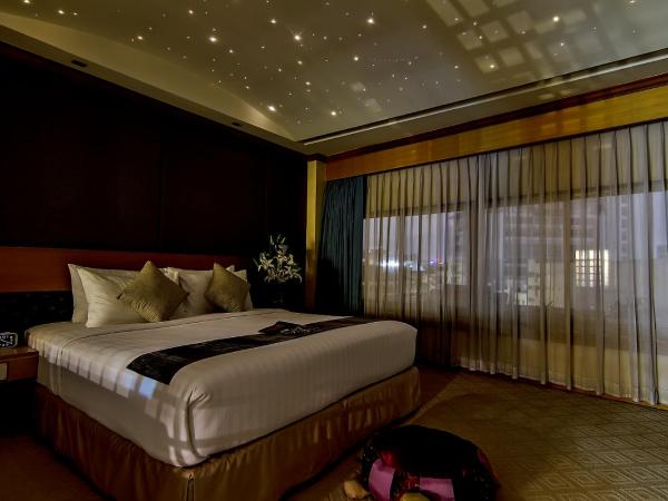 Bossotel Bangkok : photo 4 de la chambre suite