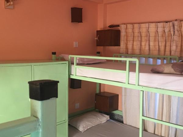 Kiwi Backpackers Hostel Pokhara : photo 4 de la chambre lit dans dortoir mixte de 4 lits