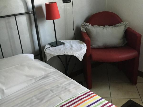 Casa Chiara B&B : photo 8 de la chambre chambre double ou lits jumeaux