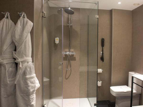 Mercure Madrid Centro : photo 7 de la chambre suite junior