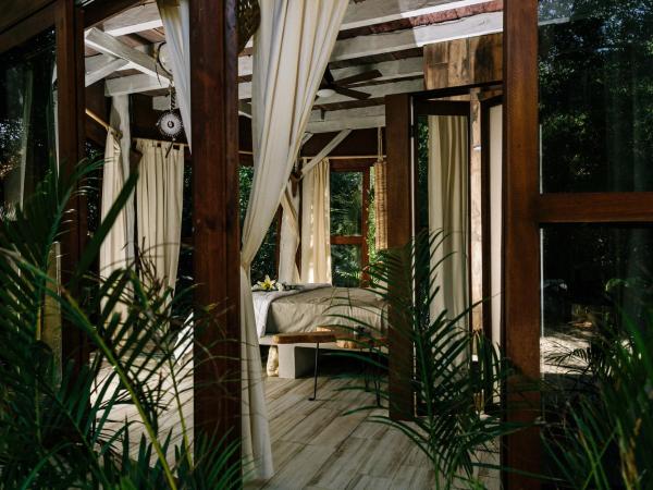 Mamasan Treehouses & Cabins : photo 10 de la chambre bungalow