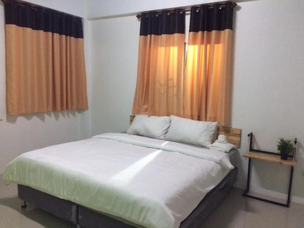 Rung ChiangRai Resort : photo 10 de la chambre chambre double – vue sur lac