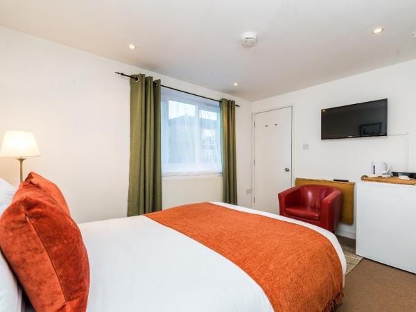 City View House : photo 5 de la chambre chambre double avec salle de bains privative