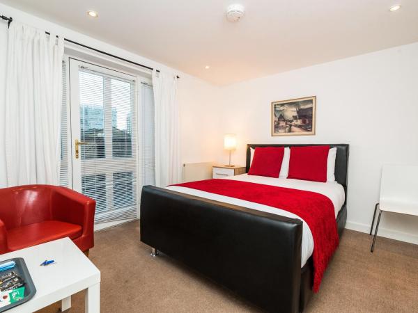 City View House : photo 10 de la chambre chambre double avec salle de bains privative