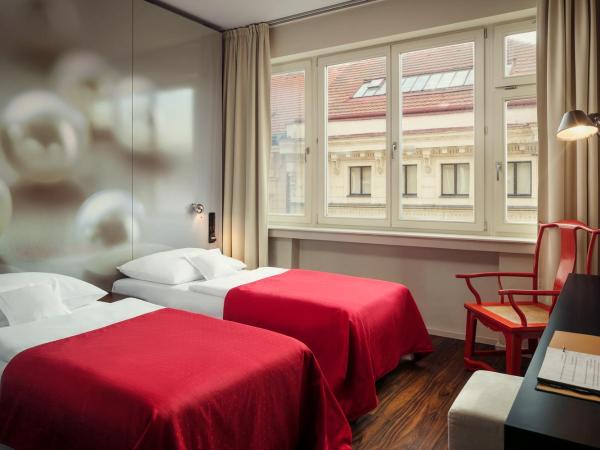 Perla Hotel : photo 3 de la chambre chambre double ou lits jumeaux