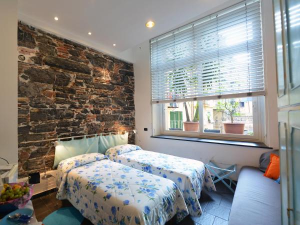 B&B dell'Acquario : photo 8 de la chambre chambre double ou lits jumeaux - vico cimella 6r