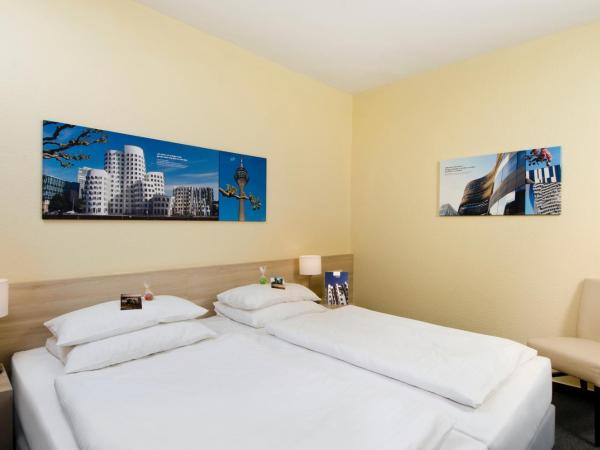 Hotel am Hofgarten : photo 10 de la chambre chambre double