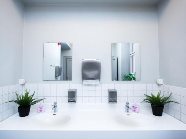 Hotell Gamla Fängelset : photo 3 de la chambre chambre simple avec salle de bains commune