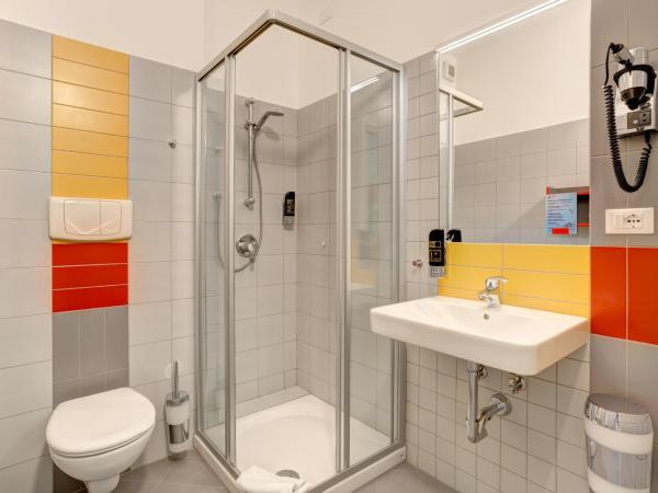 MEININGER Milano Garibaldi : photo 6 de la chambre chambre quadruple