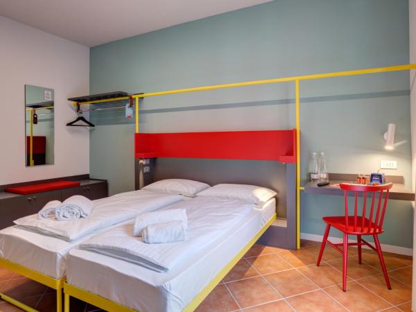 MEININGER Milano Garibaldi : photo 4 de la chambre chambre lits jumeaux