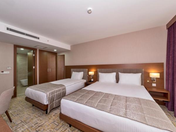 Land Park Hotel : photo 5 de la chambre chambre familiale