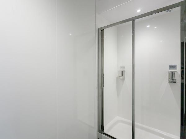 West End Hotel : photo 9 de la chambre lits superposés dans dortoir pour femmes de 10 lits