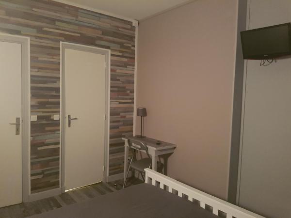 Hotel Bernieres : photo 7 de la chambre chambre double avec baignoire