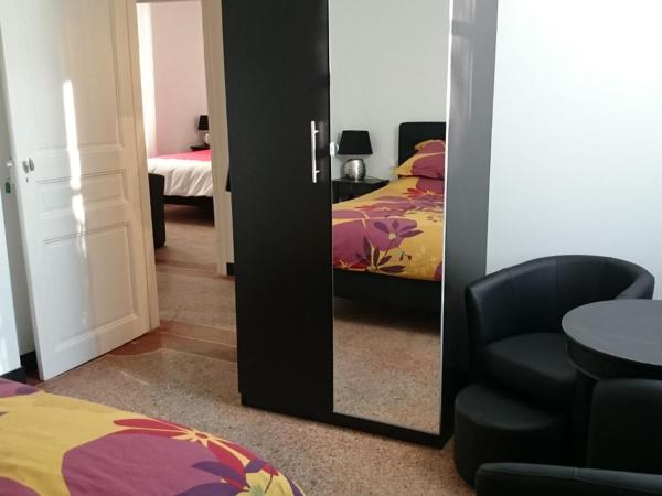 Le Clos Chez Michel : photo 4 de la chambre chambre double avec salle de bains privative - vue sur jardin