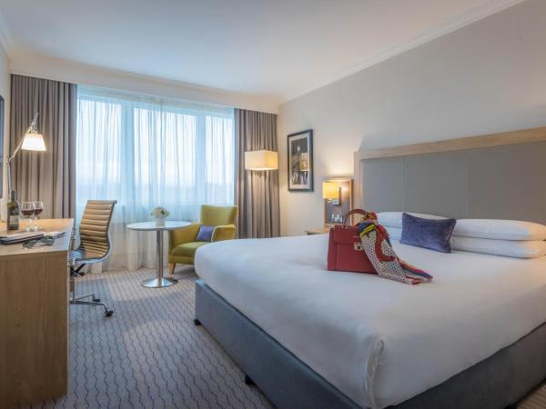 Clayton Hotel Burlington Road : photo 2 de la chambre chambre lit king-size standard