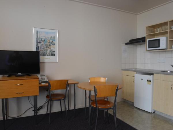 Victoria Court Motor Lodge : photo 4 de la chambre appartement 1 chambre exécutif avec bain à remous