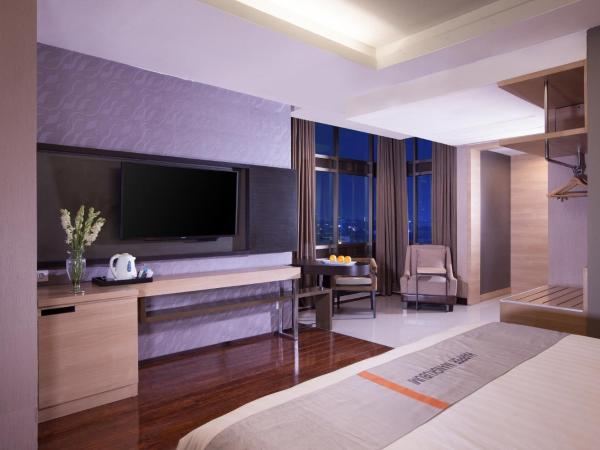 Harper Malioboro Yogyakarta by ASTON : photo 2 de la chambre suite junior