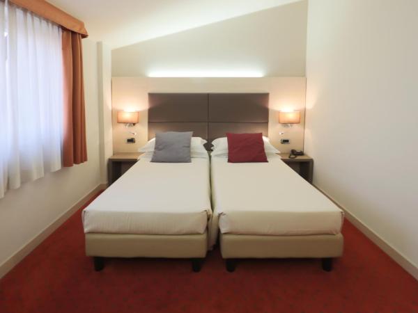 Hotel Campion : photo 9 de la chambre chambre double ou lits jumeaux