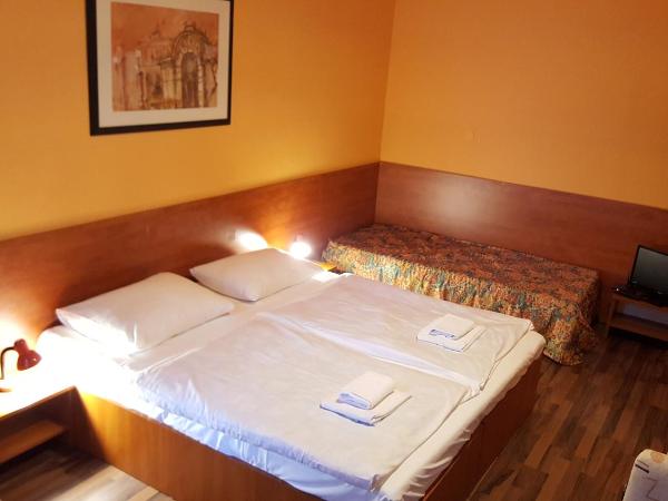 Pension Madara : photo 3 de la chambre chambre triple