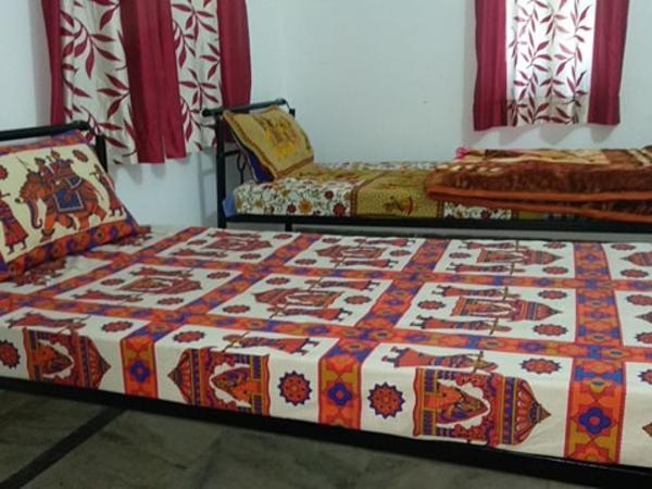 Bagol Palace : photo 4 de la chambre chambre double standard avec salle de bains commune