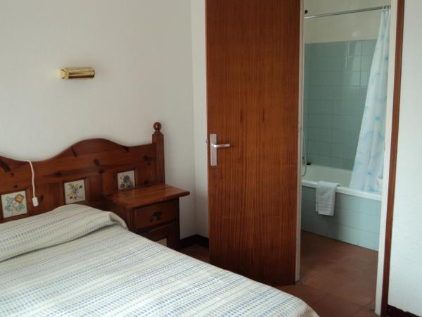 Hotel Caleta : photo 6 de la chambre chambre double avec terrasse