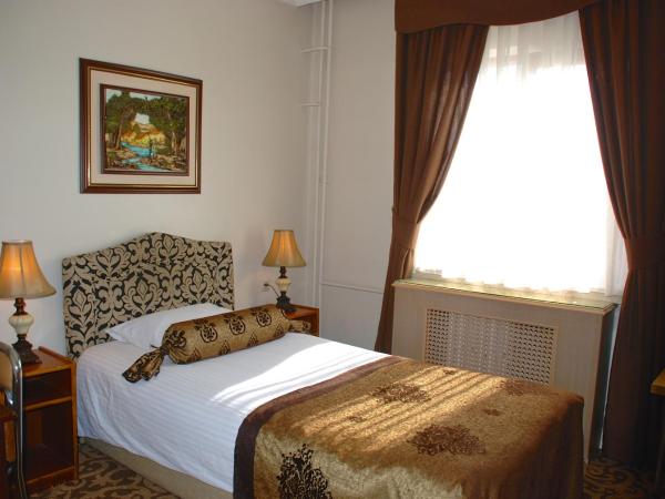 Hotel Mithat : photo 4 de la chambre chambre simple