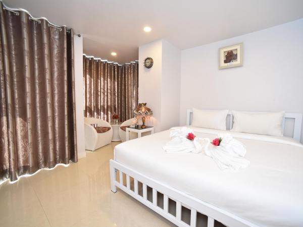 Parvena Hotel Sathorn : photo 6 de la chambre chambre lit king-size supérieure