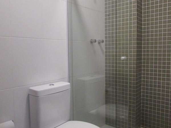 Hotel Urbis a 10 minutos Rua 25 de Março, Brás,Bom Retiro,a 2 minutos do Mirante Sampa Sky e pista de Skate Anhangabaú : photo 1 de la chambre chambre double avec lit double